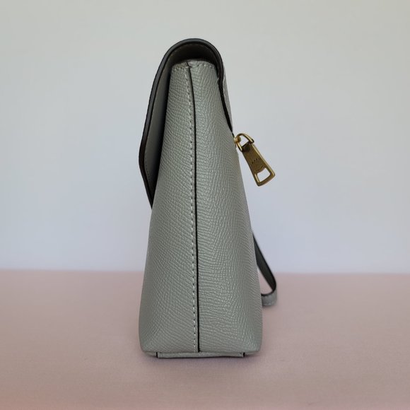 COACH Wyn Crossgrain Leather Clutch Wristlet- Dove Grey⭐ - Picture 8 of 16